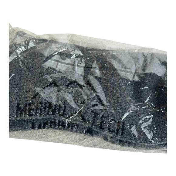 Merino Tech Gray Wool Hiking Skiing Socks Size Medium NEW Unisex - Picture 2 of 4